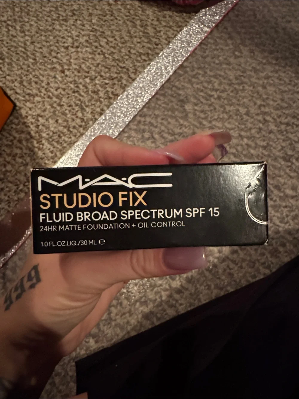 BNIB MAC Cosmetics Studio Fix Fluid Foundation - NC17